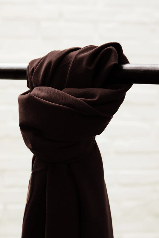 Tencel™ twill efni með teygju í dökkbrúnu