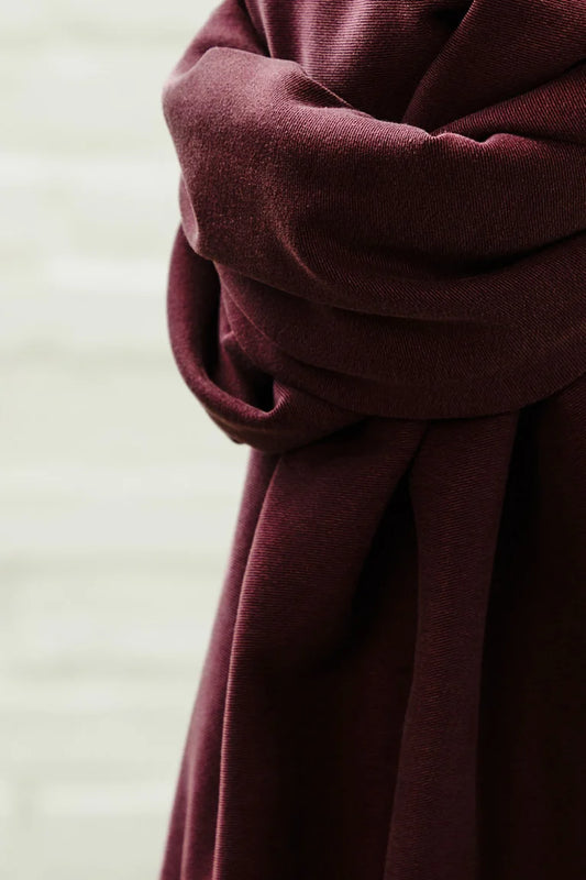 Tencel™ twill efni með teygju í vínrauðu