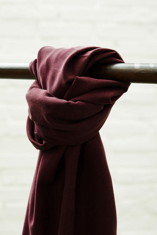 Tencel™ twill efni með teygju í vínrauðu